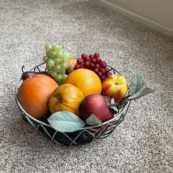 Vintage Bowl Home and Dining Decor Decorative Grapes Fruit - Picture 4 of 6